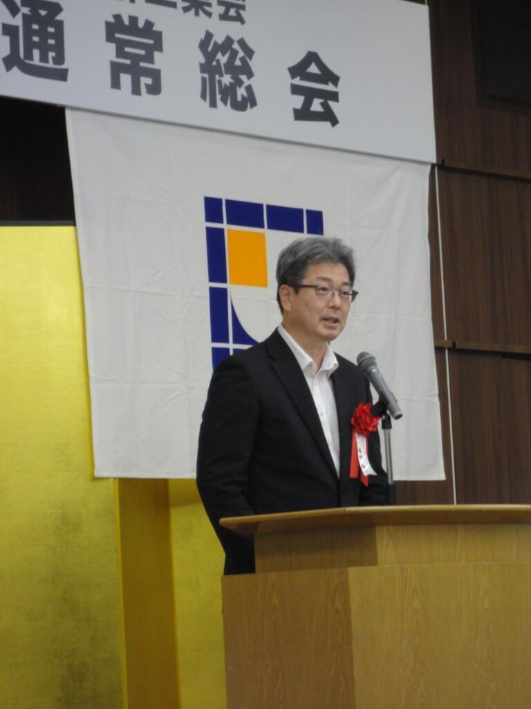 篠田課長.jpg